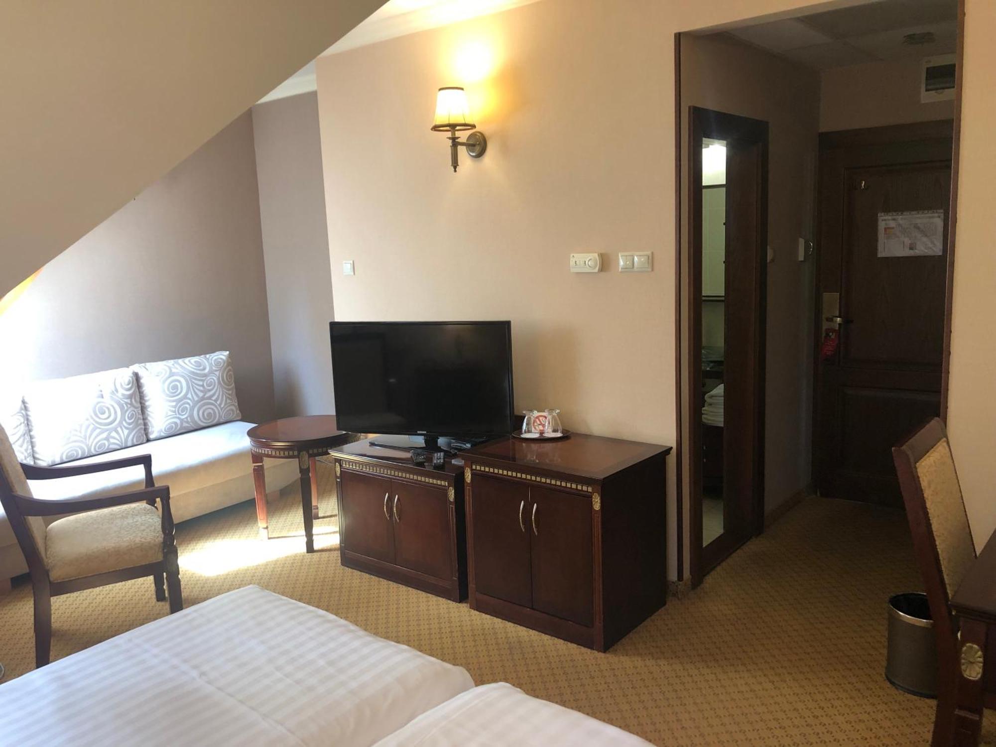 Villa Hotel ديبريتْسين المظهر الخارجي الصورة