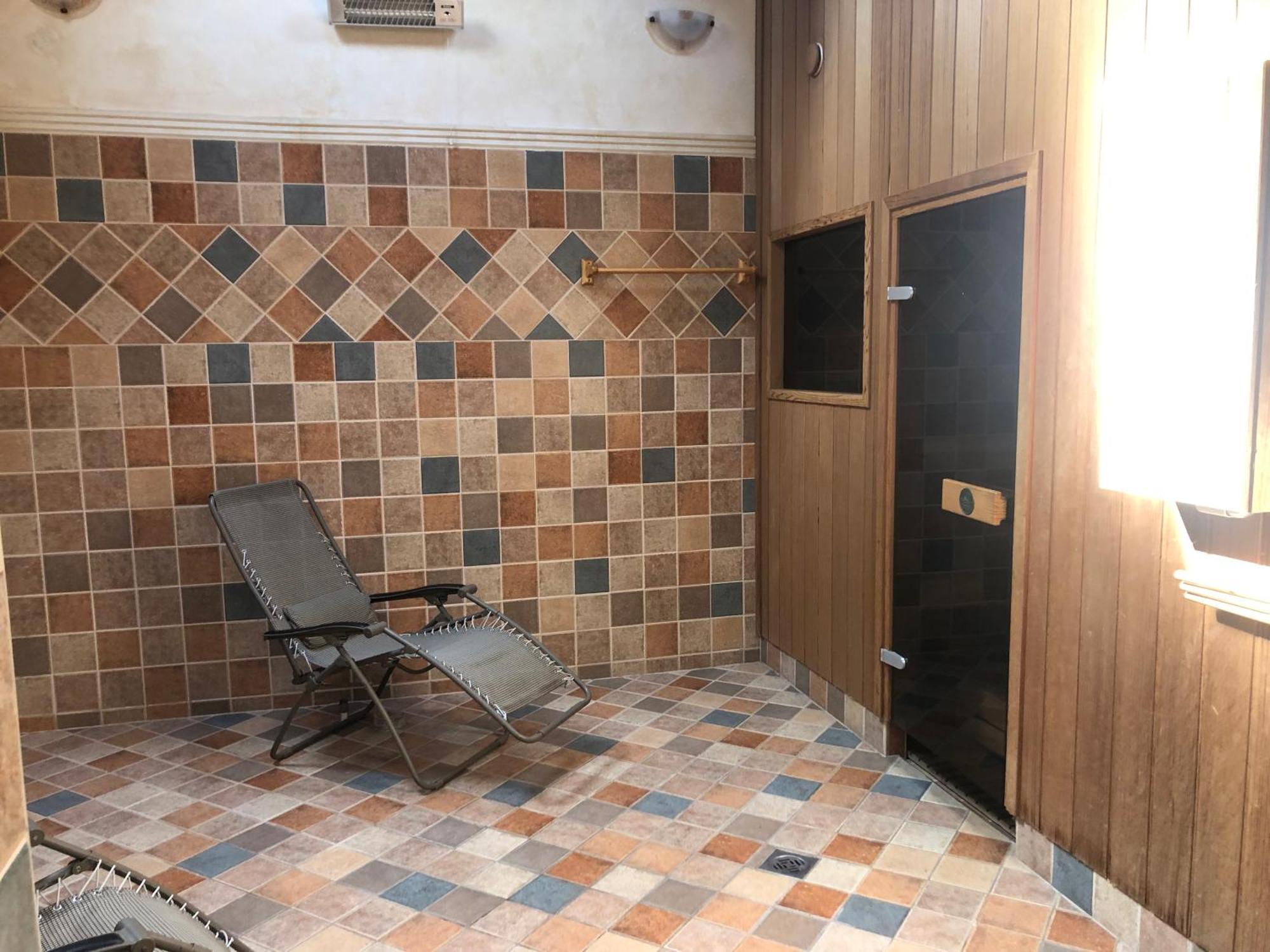 Villa Hotel ديبريتْسين المظهر الخارجي الصورة
